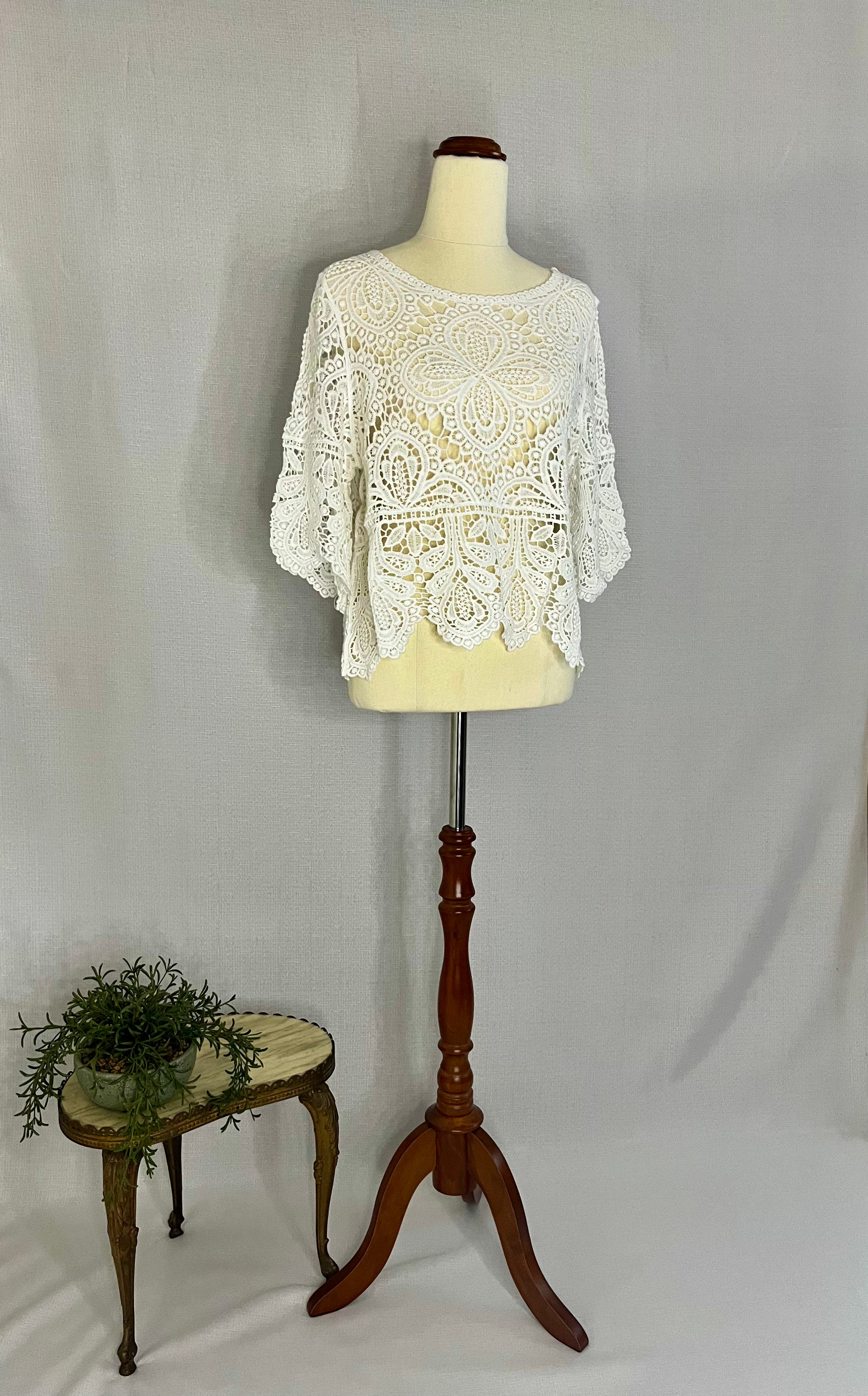 Helena Half Sleeve Top
