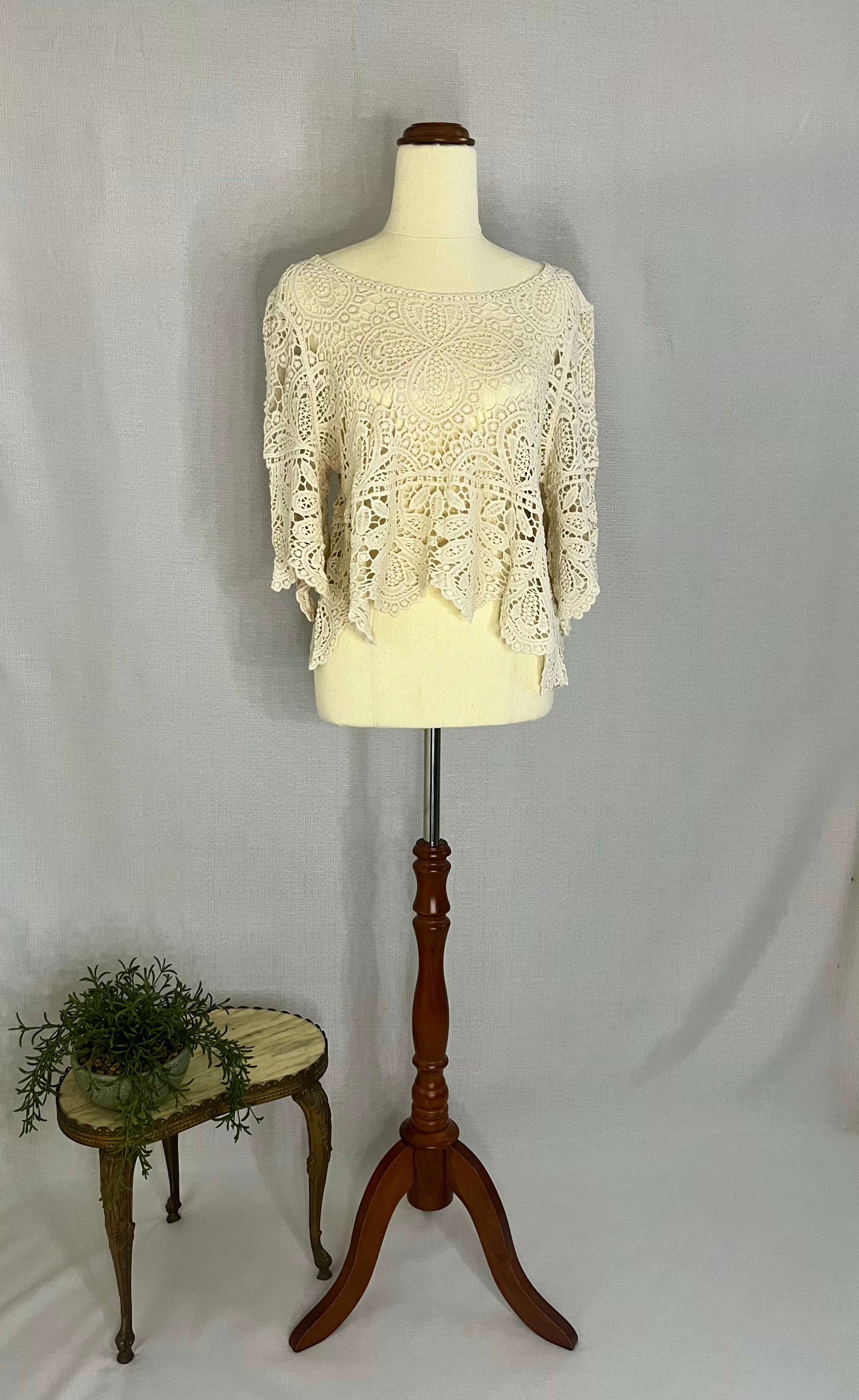 Helena Half Sleeve Top